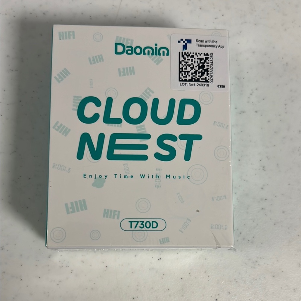 Cloud Nest Earbud Headphones - White